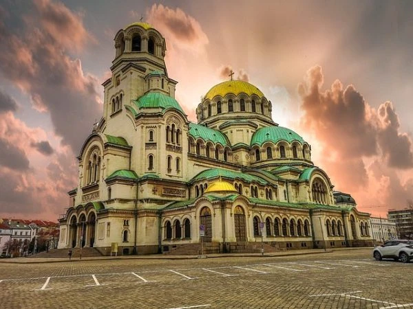Bulgaria investor citizenship program